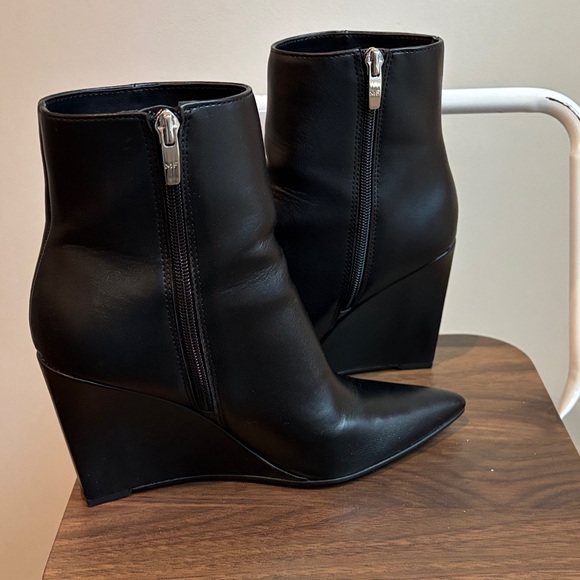 Marc Fisher Black Leather Wedge Boots - Picture 5 of 6